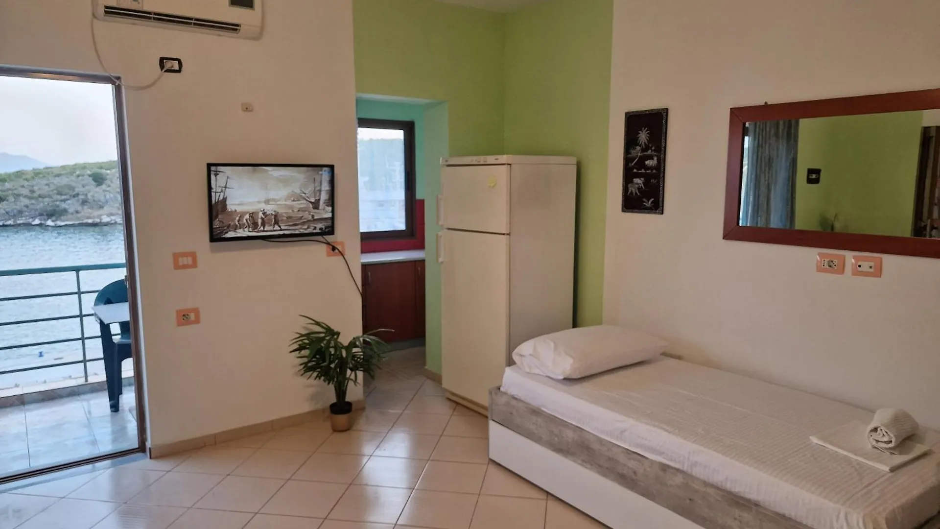 Marina Suites Sarande 0*,  Albania
